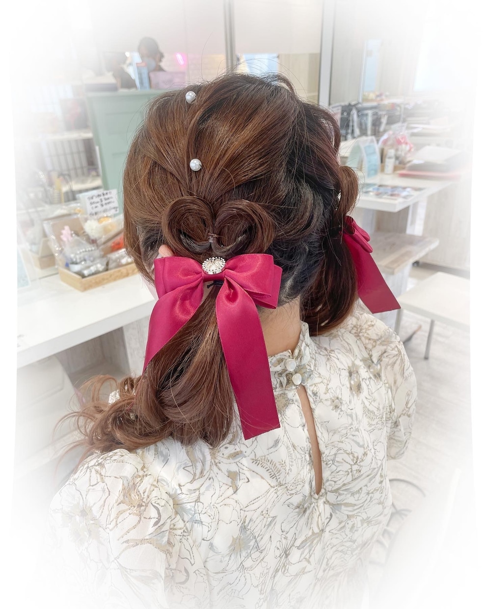 ヘア髪飾りなどの販売用撮影します ヘアスタイリスト兼カメラマンがあなたの出品髪飾りなどの撮影！ イメージ3