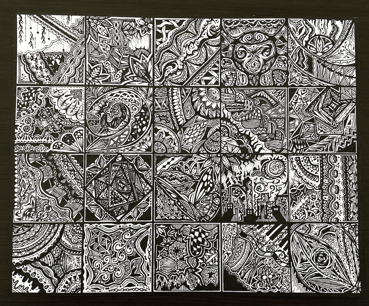 世界にひとつだけのボールペン画を作成いたします 独特な模様と図柄で、印象に残る絵をお描きします。 イメージ3