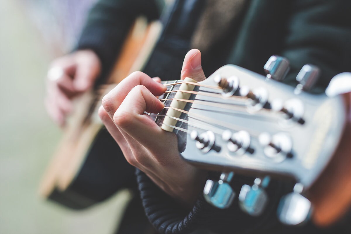 ギター弾き語り用の楽譜を書きます 弾いてみたい曲があるけど楽譜がなくてお困りのあなたへ…！ イメージ1