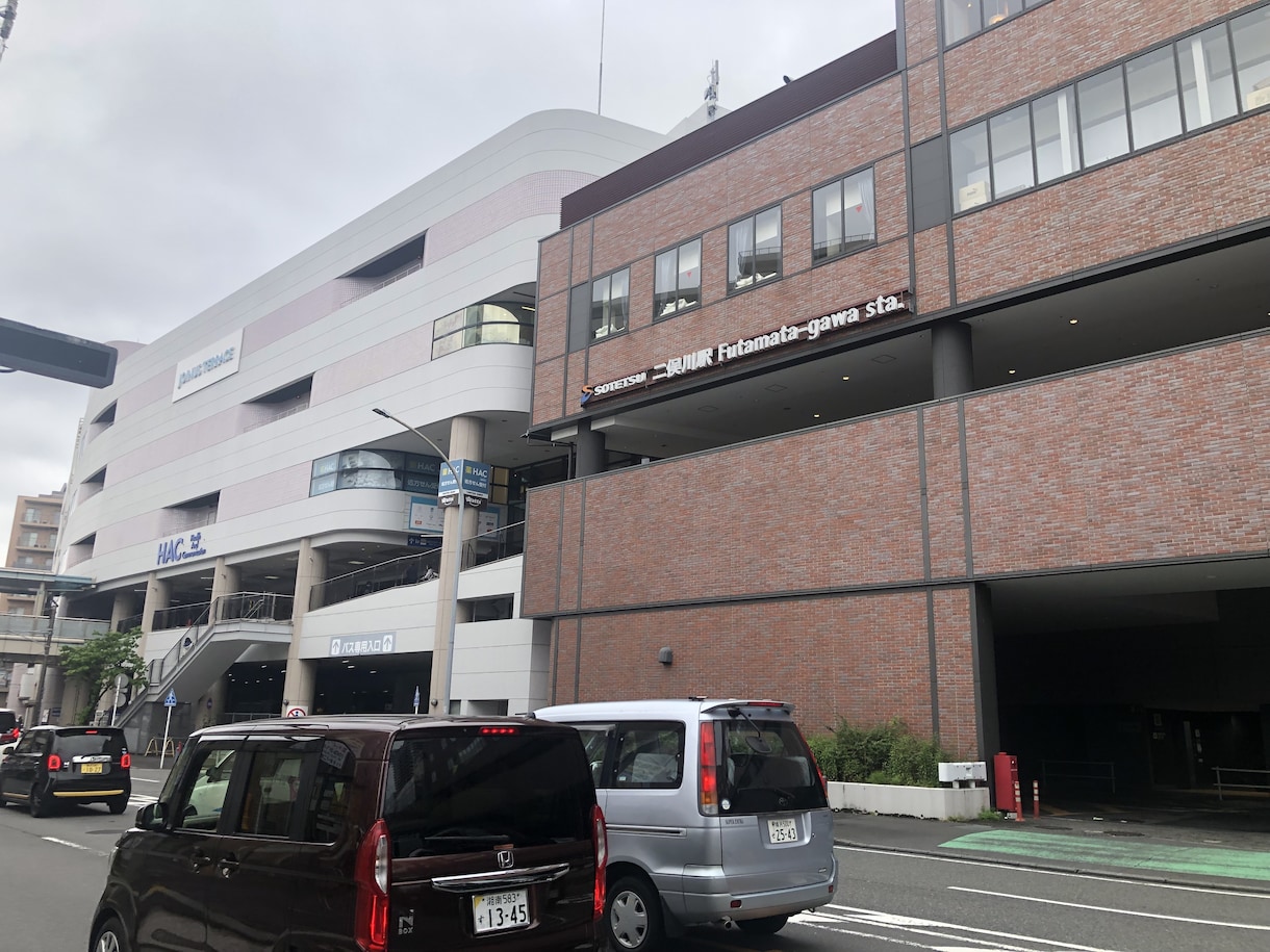 駅舎の写真を提供します 朝から夜の駅舎の写真があります。 イメージ9