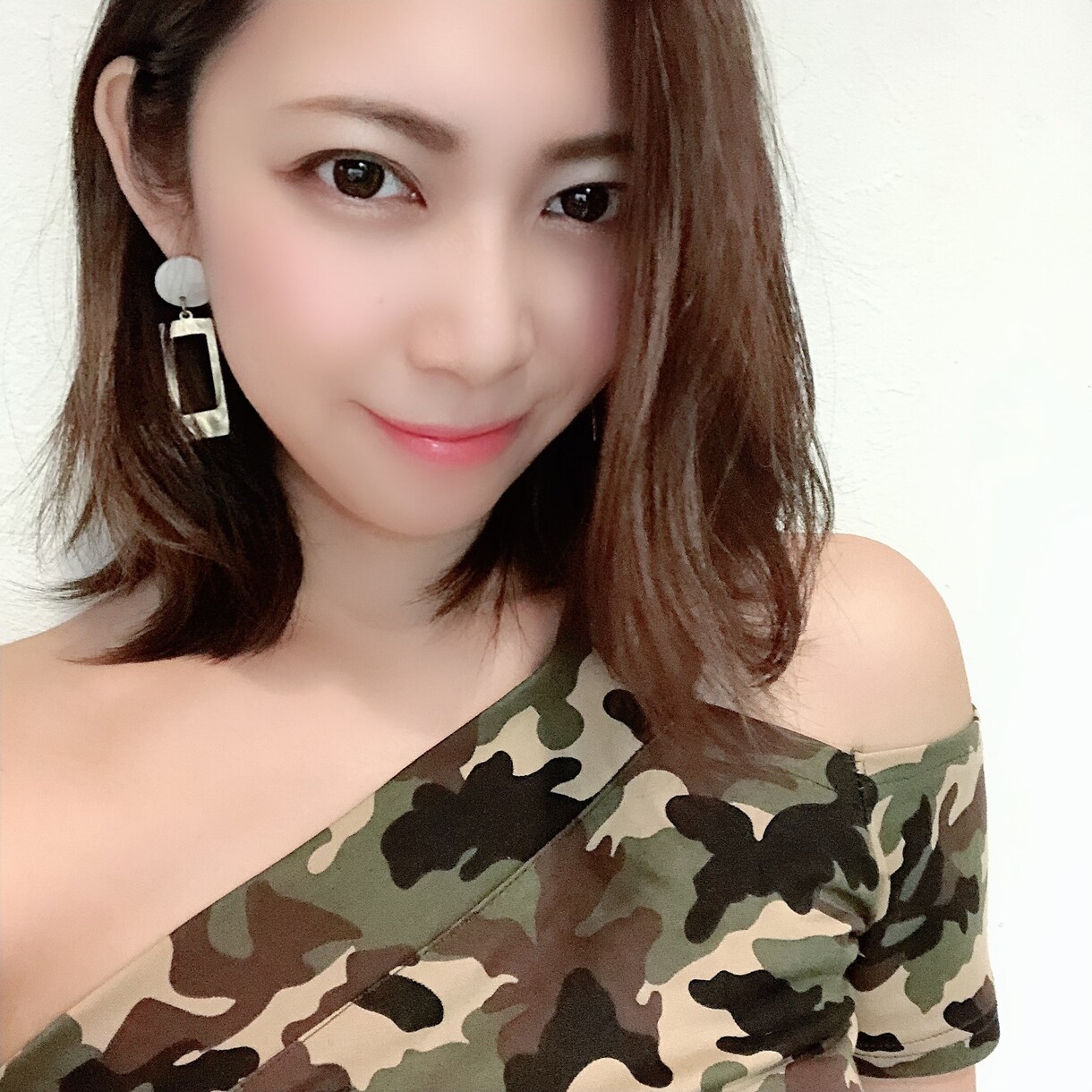自撮り、広告、webなどの撮影モデル承ります 商品PRからアパレル撮影まで幅広く対応します！ イメージ5