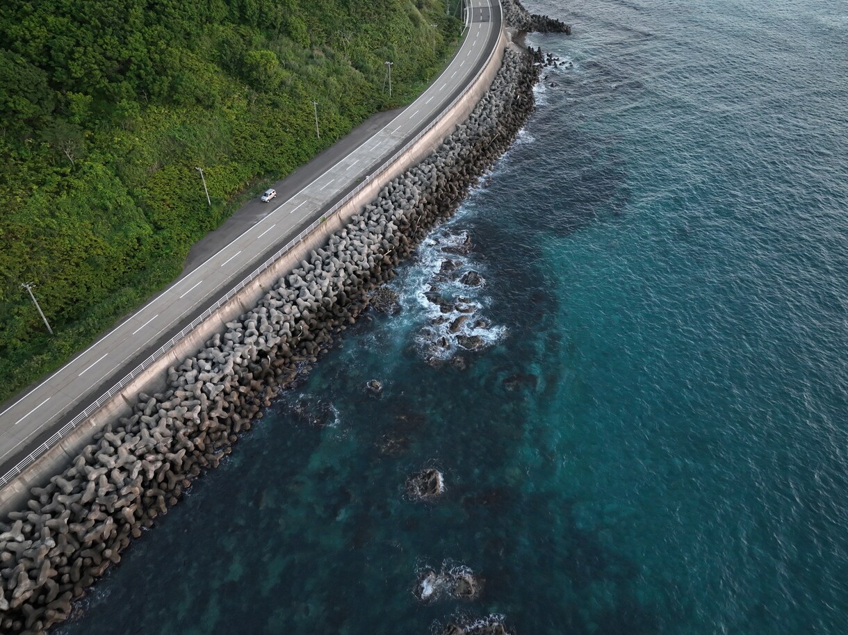 空撮 スチール  ムービー  空撮をお受けします ドローン空撮によるお写真や動画が必要とされている方へ。 イメージ1
