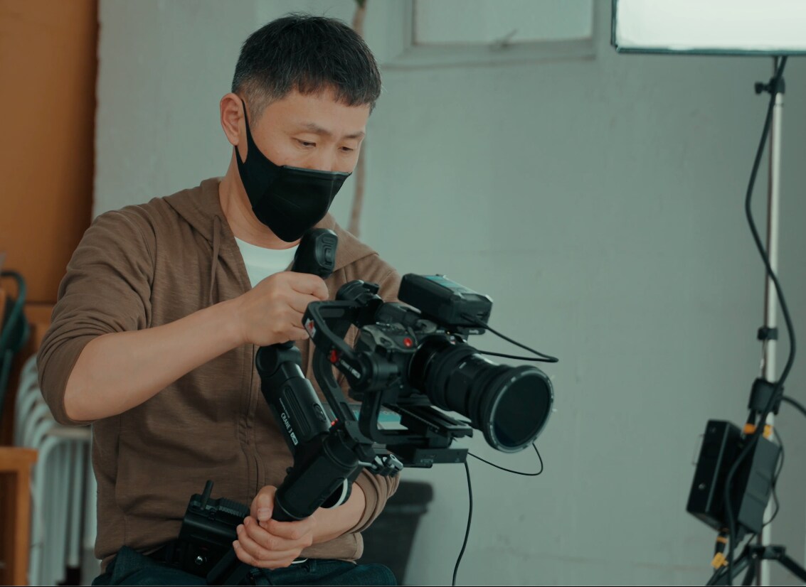 マッチングアプリ用プロフィール写真撮影します 映像ディレクターの視点から、あなたの魅力を引き出します イメージ1