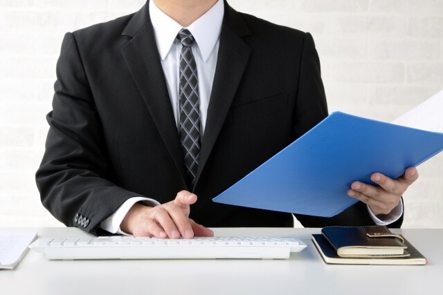 増すのは人材でなく求人費。「求人広告」を添削します 広告代理店勤務９年！求人広告の費用対効果を1500円でアップ イメージ1