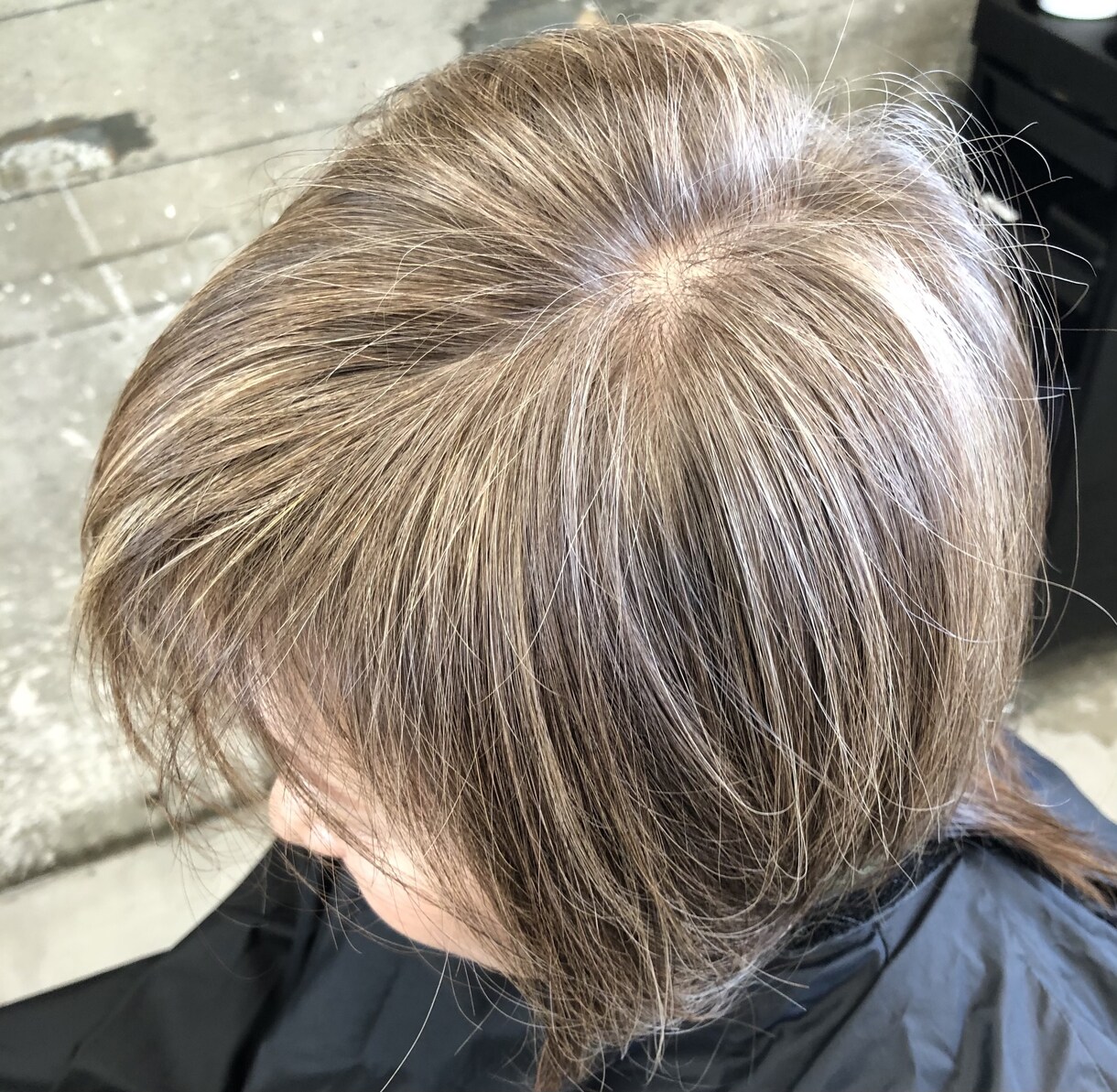 白髪で悩んでいる方の相談にのります 現役美容師（カラーリスト）の提案、カウンセリング イメージ1