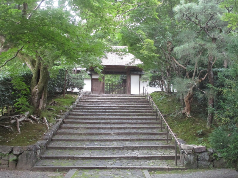 京都のお墓掃除・お墓参り代行します 京都のお墓参りが難しい方のために心を込めてお参りいたします イメージ2