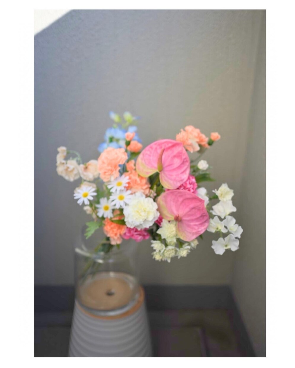 花屋がフォトウェディングのプロデュースします お花いっぱいの空間、ブーケ、ブートニアの制作をおまかせ下さい イメージ3