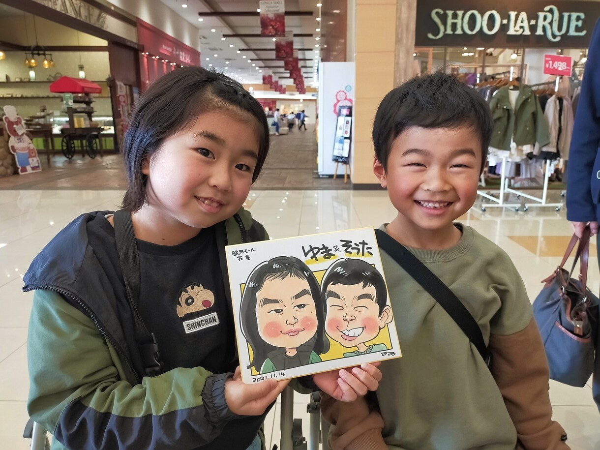 完全おまかせで手描きの似顔絵をお安く提供します 似顔絵をお急ぎの方、そこまでこだわった物を求めていない方へ イメージ4