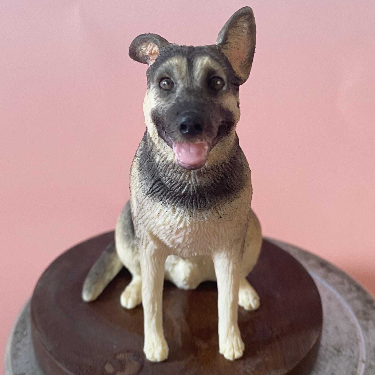 愛犬・愛猫を写真から立体フィギュアにします 写真をお送りいただくだけ。毛色も表情もそっくりに。 イメージ3