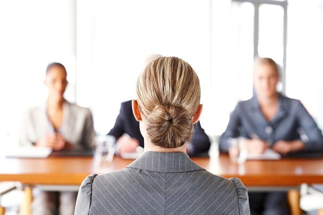 広告マーケティング業界向けの「模擬面接」を行います 現役社員による模擬面接やアドバイスを提供します イメージ1