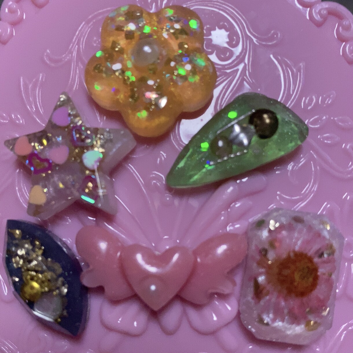 オーダーでかわいいレジンのパーツを作成いたします あなただけのこだわりデコパーツをオーダーで作成★ イメージ4