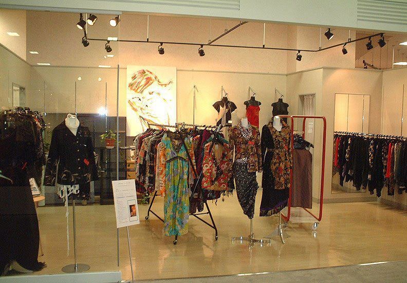 ファッション、スタイリング、デザインご相談承ります 大阪、ソウルコレクションなど20以上のショーに参加。 イメージ4