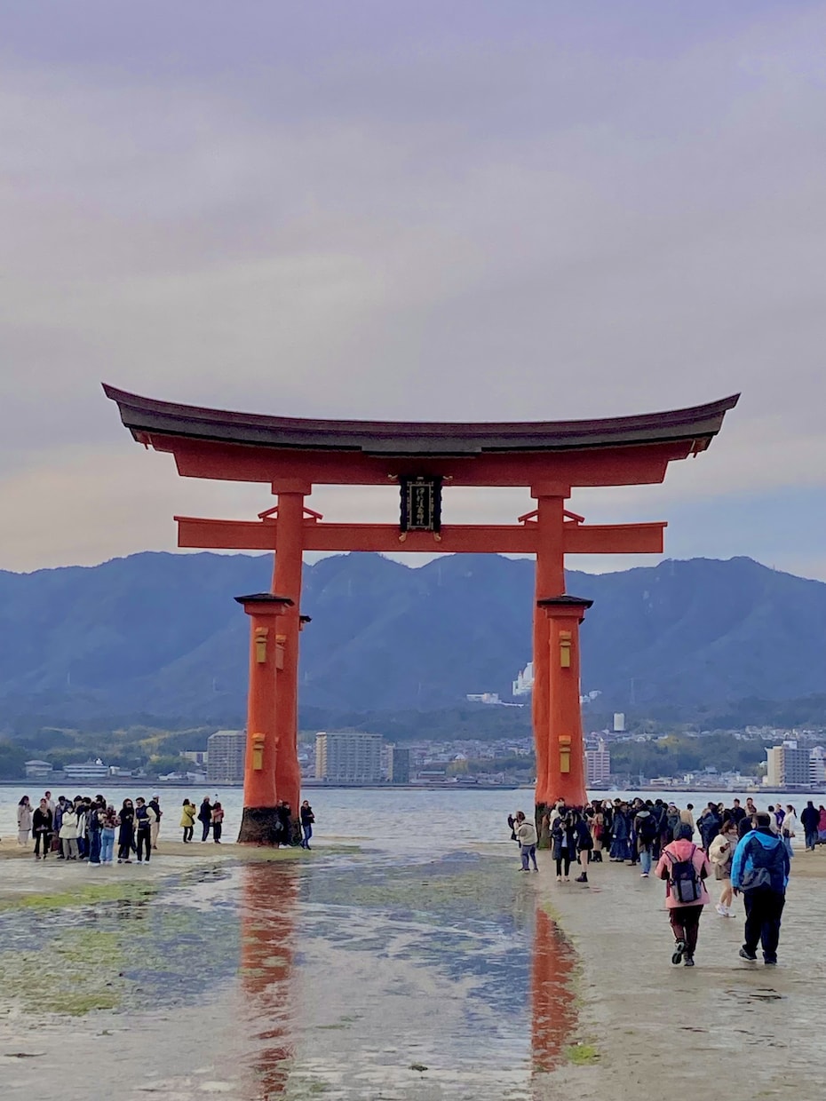 広島県の風景写真が欲しい方を募集してます 尾道市と宮島の写真です。編集して使ってもらっても構いません。 イメージ1