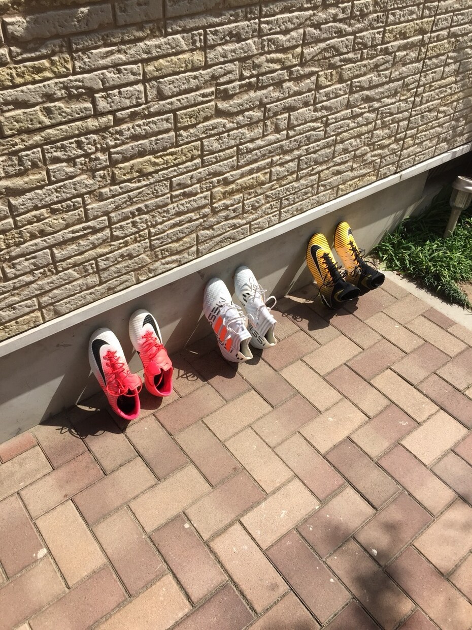 あなたに合うサッカーのスパイク選びます ポジションやプレースタイル、予算希望に添います！ イメージ1