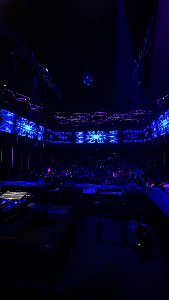クラブ系DJ撮影編集海外DJ風のsetを提供します 海外DJ風Live Set音と映像、両方わかる撮影者 イメージ5