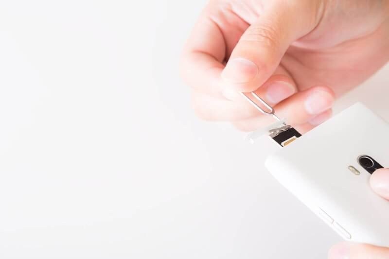 ドコモ、au、ソフトバンクがなぜ高いのか？教えます 携帯料金「なんでこんなに高いの？」と疑問をお持ちのあなたへ イメージ1
