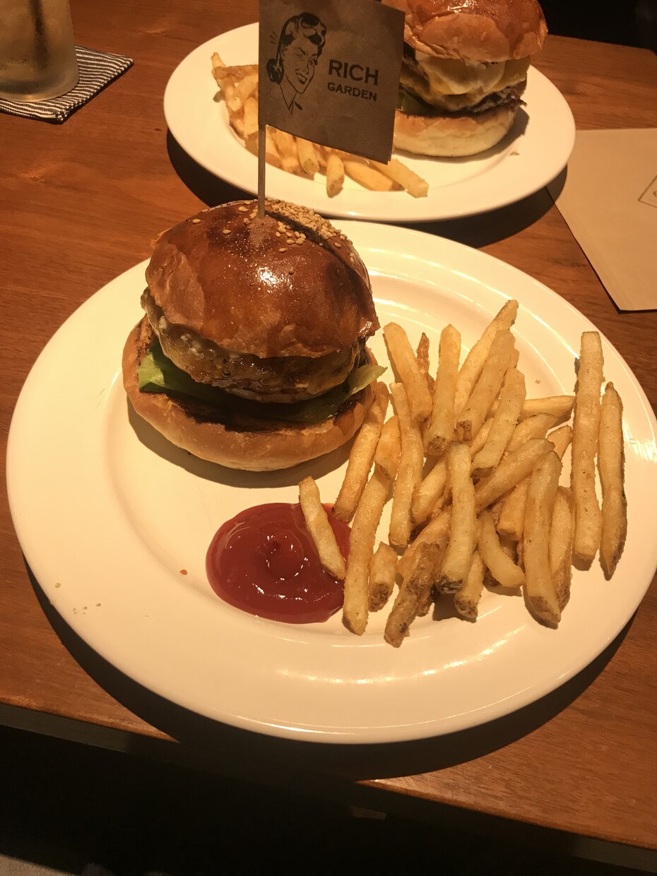 大阪駅周辺のオシャレなレストラン紹介します 大阪梅田のオシャレで美味しいお店を紹介します！ イメージ1