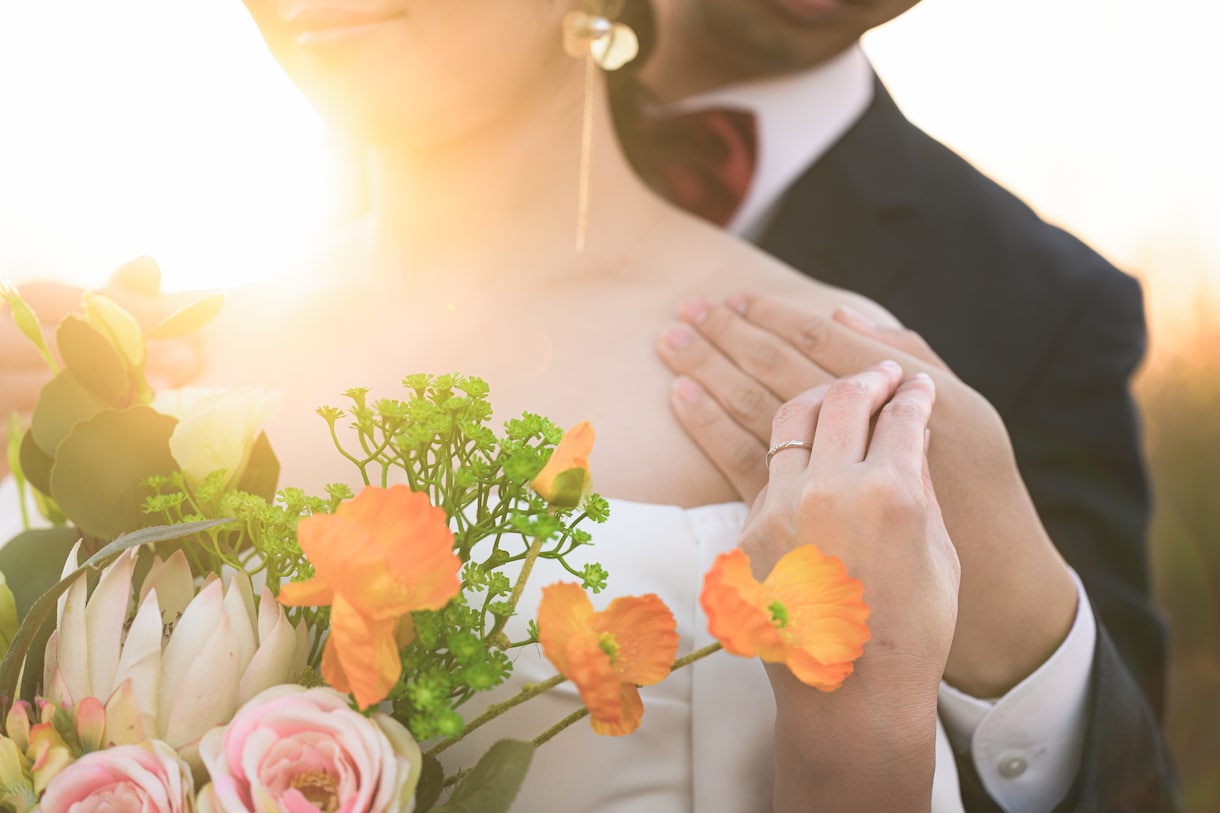 結婚式•前撮り向けのドローンOPムービー制作します ドローン空撮で魅せる結婚式オープニング映像をお届けします。 イメージ1