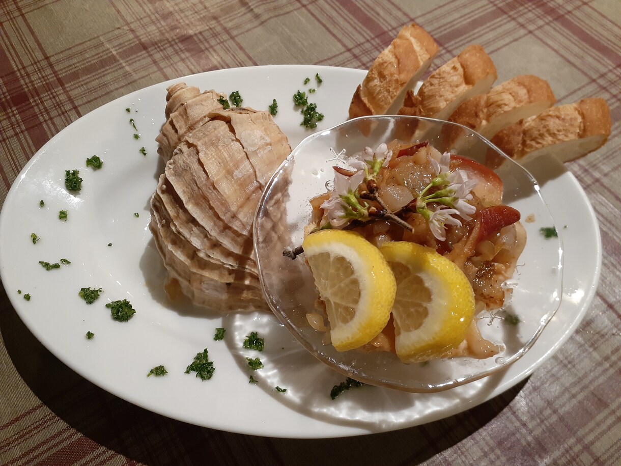 コロナも乗りきった現役オーナーシェフのレシピ！ます なるべく今使っている食材を使ったレシピ考えます！ イメージ1