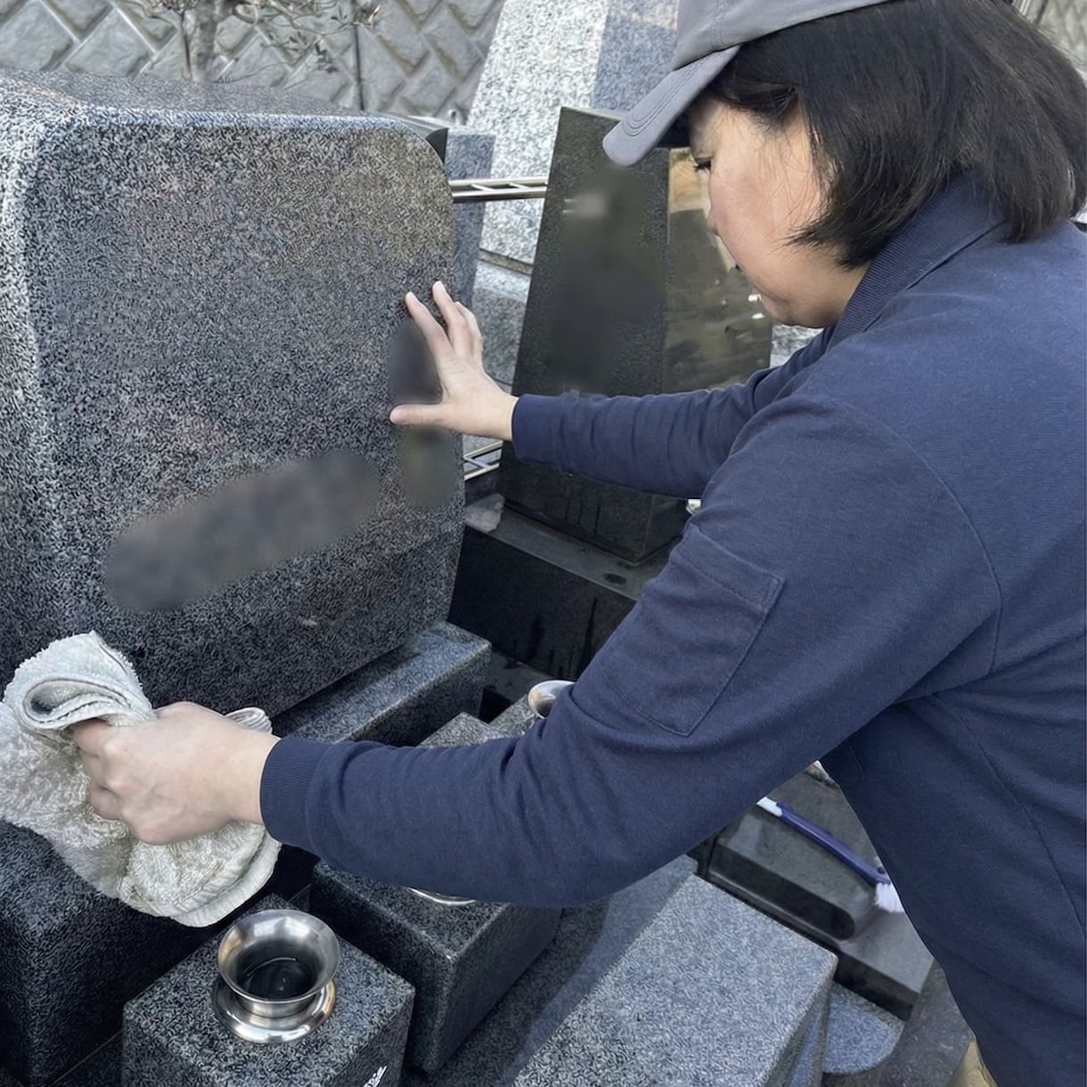 多磨霊園専門★お墓参り・清掃代行します 忙しいあなたに代わり清掃・礼拝。現地の様子を詳しく報告します イメージ1