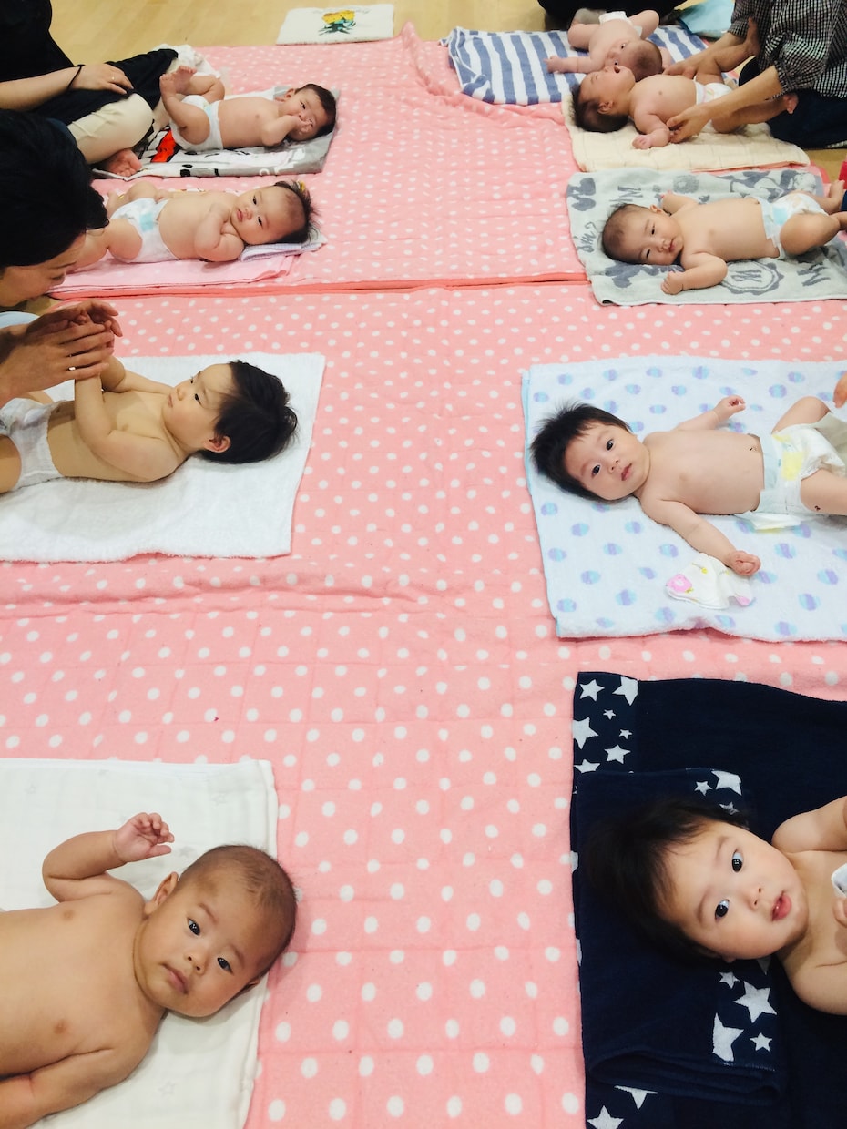 テキストチャット＊ベビーマッサージを教えます 1000組の実績あり。親と子の触れ合い遊びに、寝かしつけに イメージ2