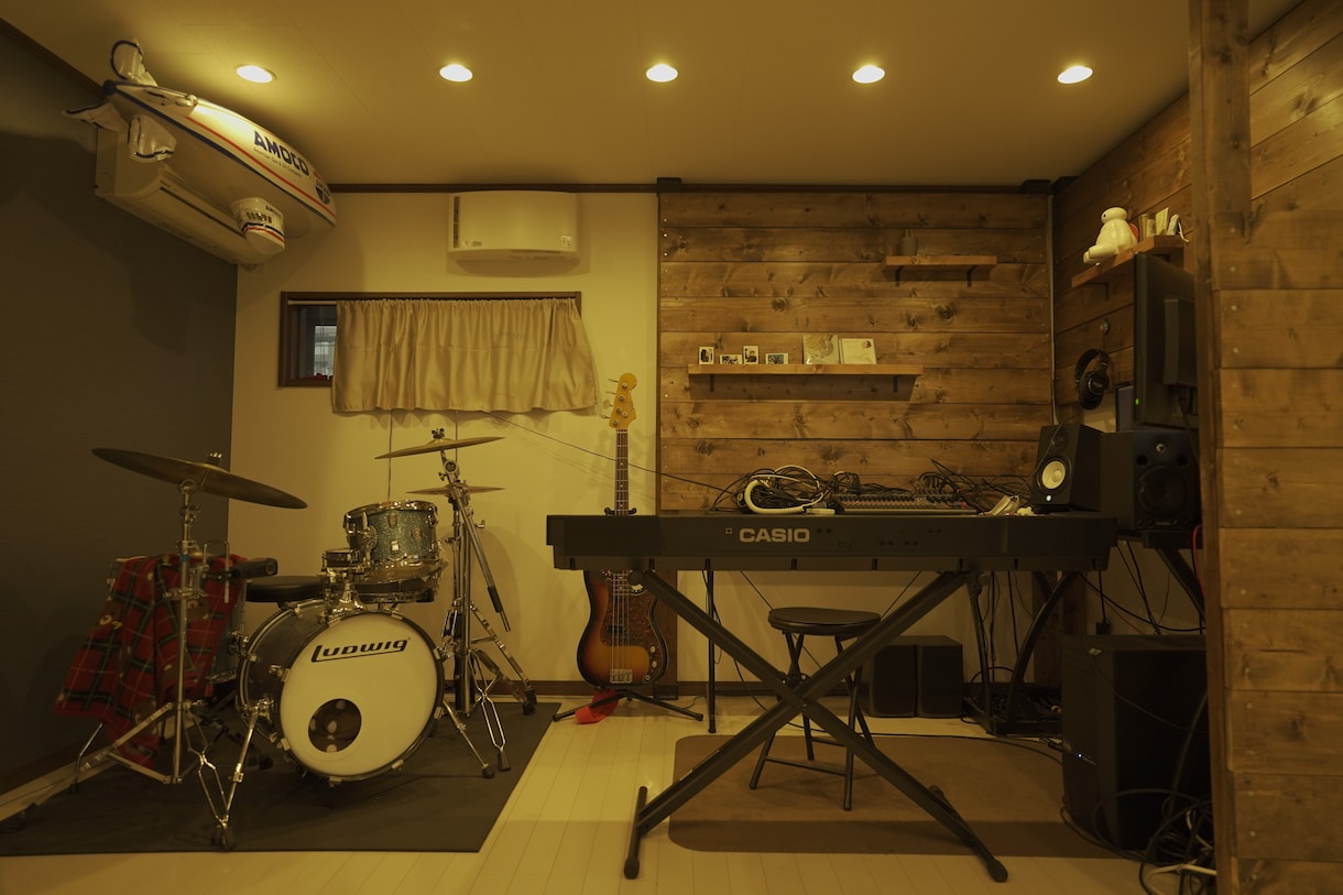 バンド曲やオリジナル曲、歌みたのMIX承ります ピッチ補正&マスタリング込み。あなたの音作りお手伝いします！ イメージ1