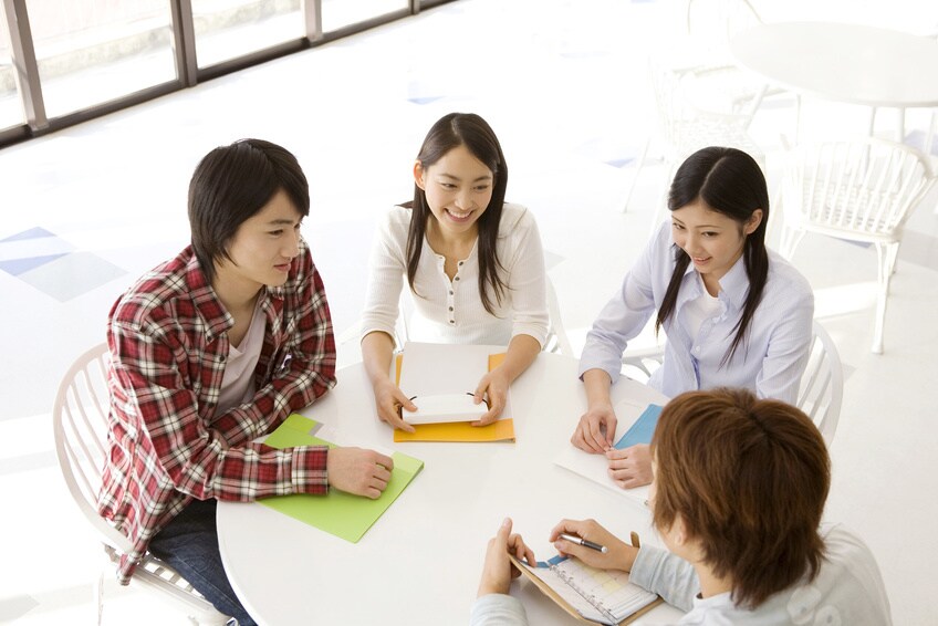 口下手で人見知りが人気者になる3つ方法教えます 赤面症で無口な男が1000人セミナーを成功させた会話の秘訣 イメージ3