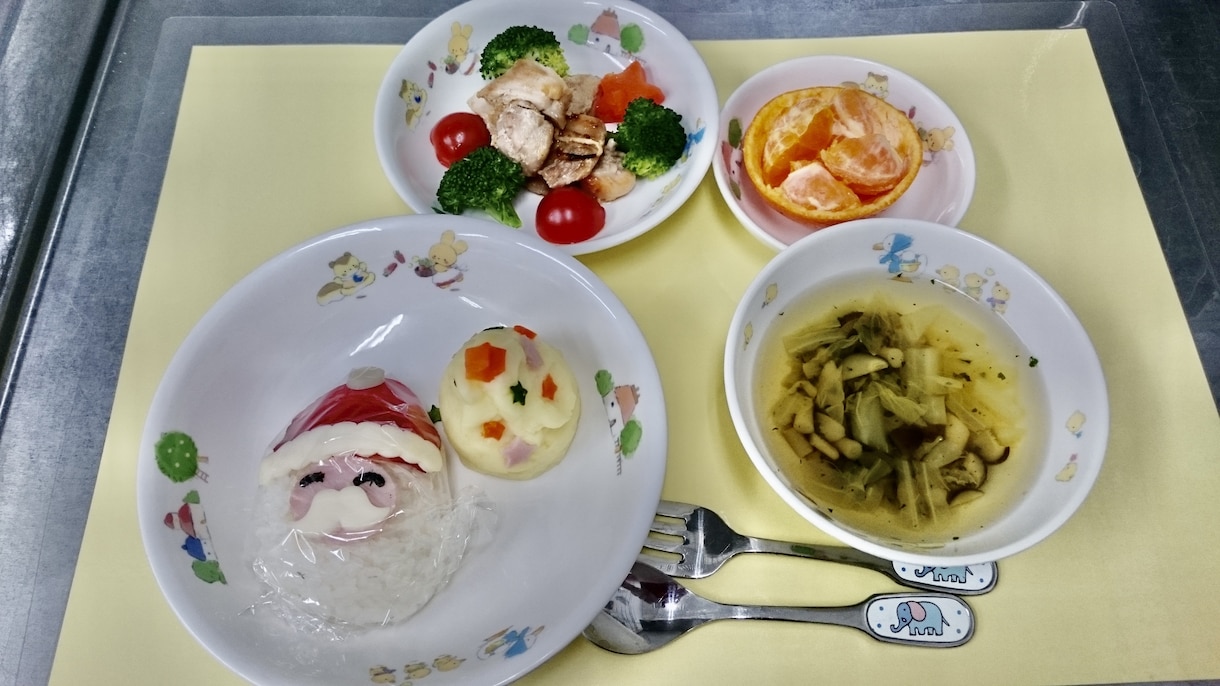 月齢に合わせた離乳食・幼児食メニューを考えます 好き嫌いをなくし食べることが楽しくなるメニューをつくります！ イメージ4