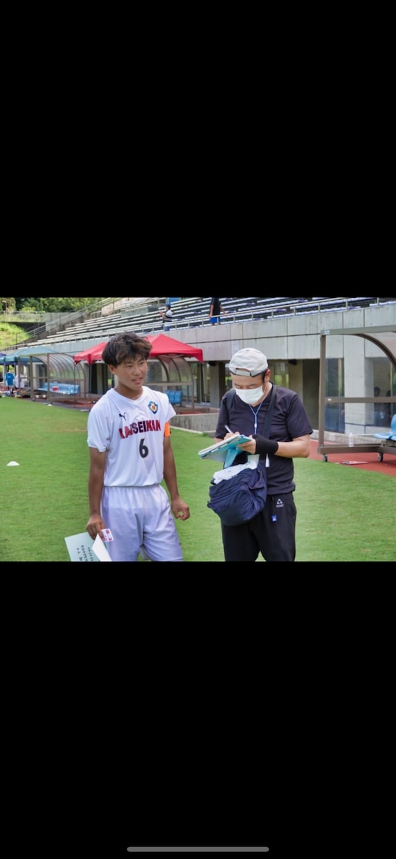 小学生中学生向けサッカースキル向上レッスンをします サッカーをする上で必要なことなど自分の経験の元教えます。 イメージ3
