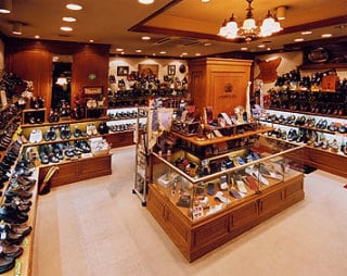 あなたの靴選びのお悩みを解消します 輸入靴販売員歴10年、あなたの足にピッタリな靴を教えます！ イメージ1