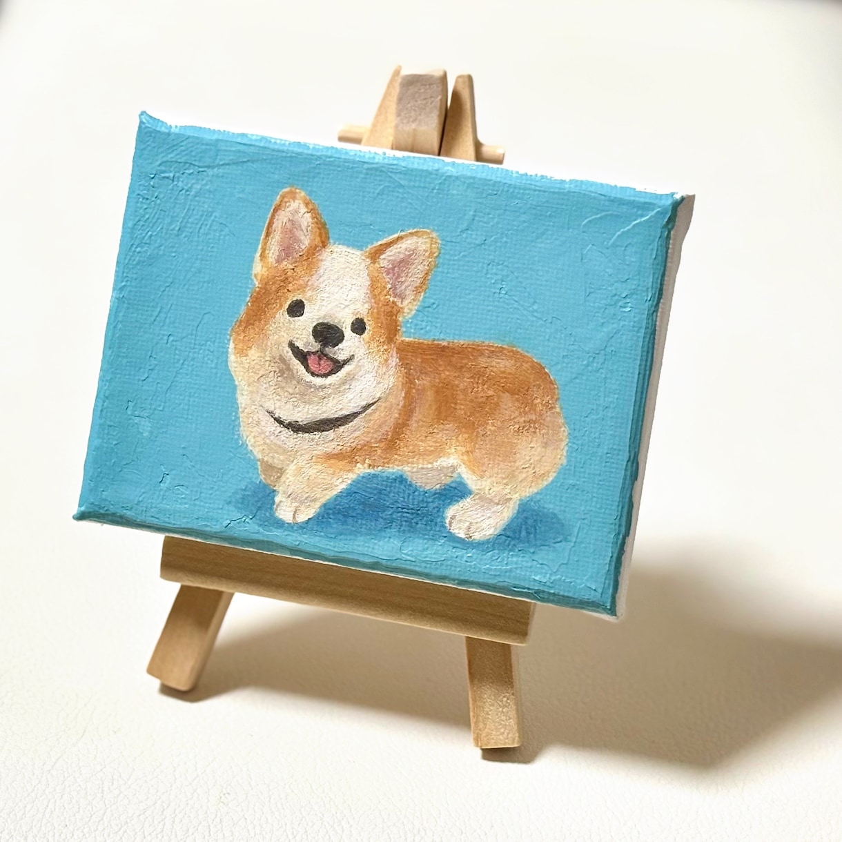 あなたのペットをゆるかわいいミニ原画にします うちの子がキャンバスの絵画に！イーゼル付きですぐに飾れます イメージ1