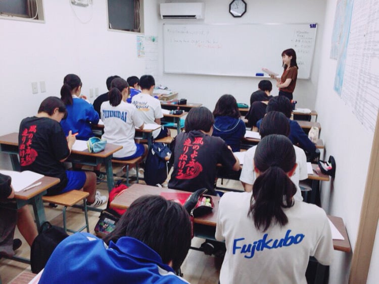 中学生の勉強の悩み、塾教室長が力になります 頑張れない時でも、「続けられる勉強」を一緒に整えます！ イメージ2