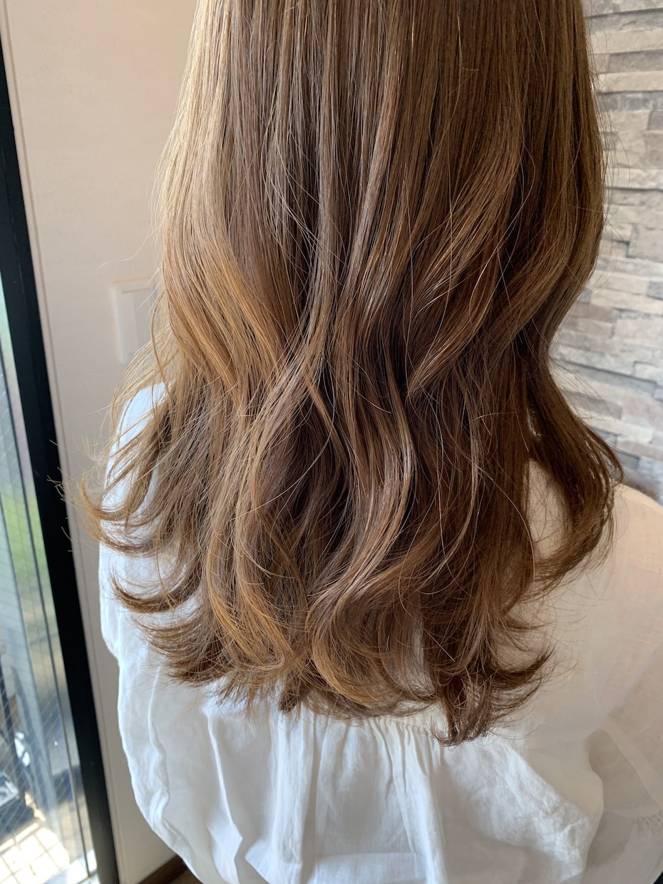 ヘアのプロが、あなたに必要な髪の巻き方、伝授します 動画を見ても巻き髪が上手く出来ない方に！マンツーマンレッスン イメージ2