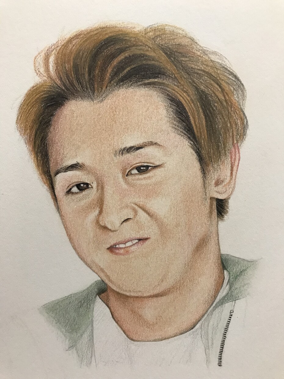 色鉛筆で人物、ペットの似顔絵、肖像画をお描きします 【A4サイズ】心を込めてお描きします！贈り物や記念にどうぞ♪ イメージ9