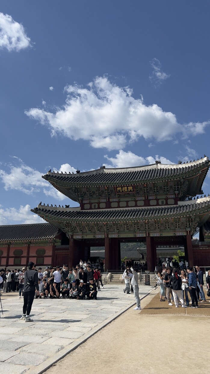 韓国ソウルで撮影した綺麗な動画と写真提供します カフェやポップアップなどリクエスト可能！プラス料金で編集も！ イメージ3