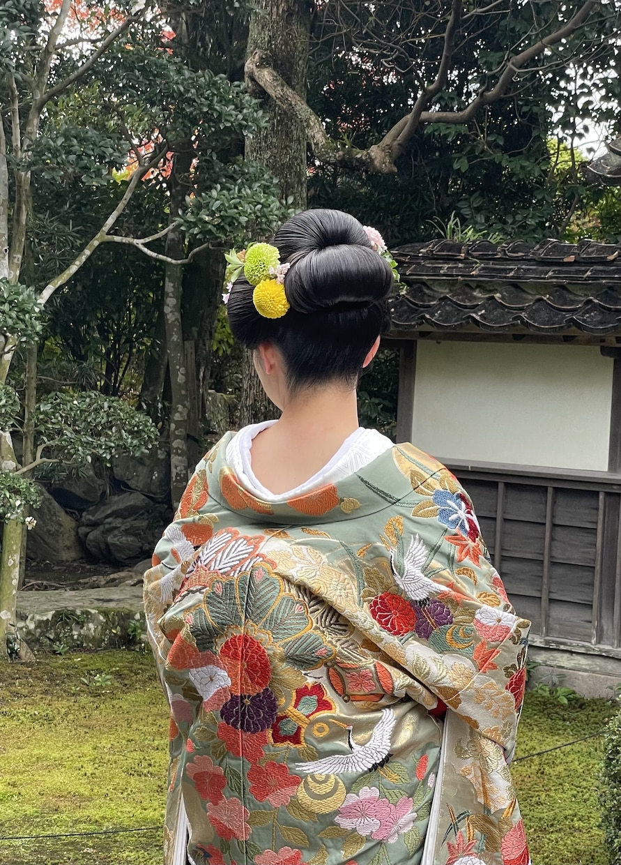ブライダルヘアメイク後悔しない美しさをご提案します お悩みを解決し、あなたの魅力がより際立つように引き出します。 イメージ5