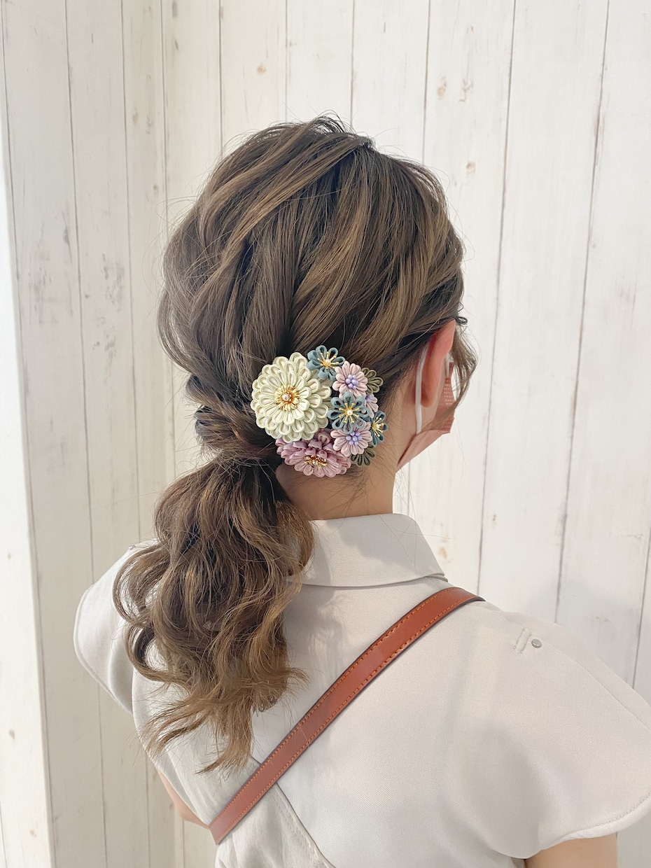 ヘア髪飾りなどの販売用撮影します ヘアスタイリスト兼カメラマンがあなたの出品髪飾りなどの撮影！ イメージ4