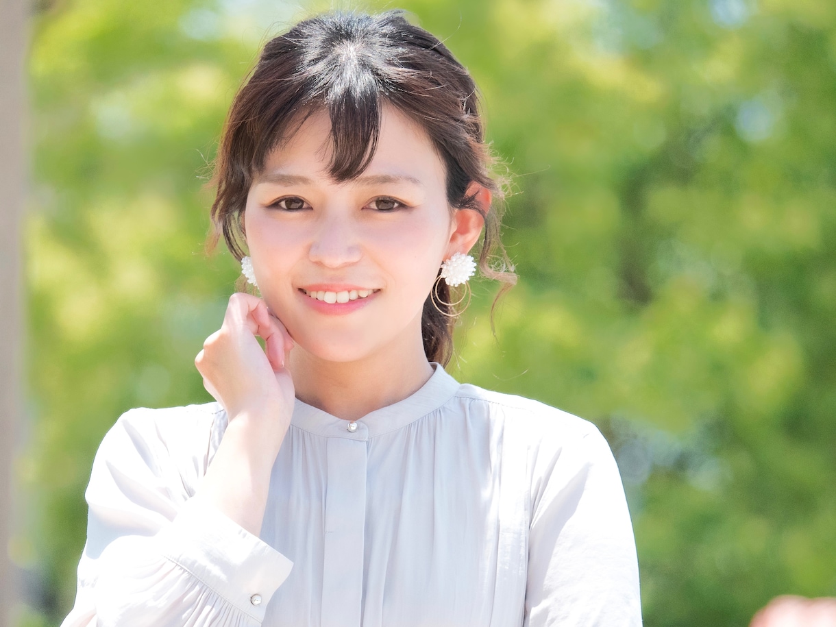 プロモデルが自撮りで撮影代行致します 撮影画像レタッチ無料でできます(５カットまで) イメージ1