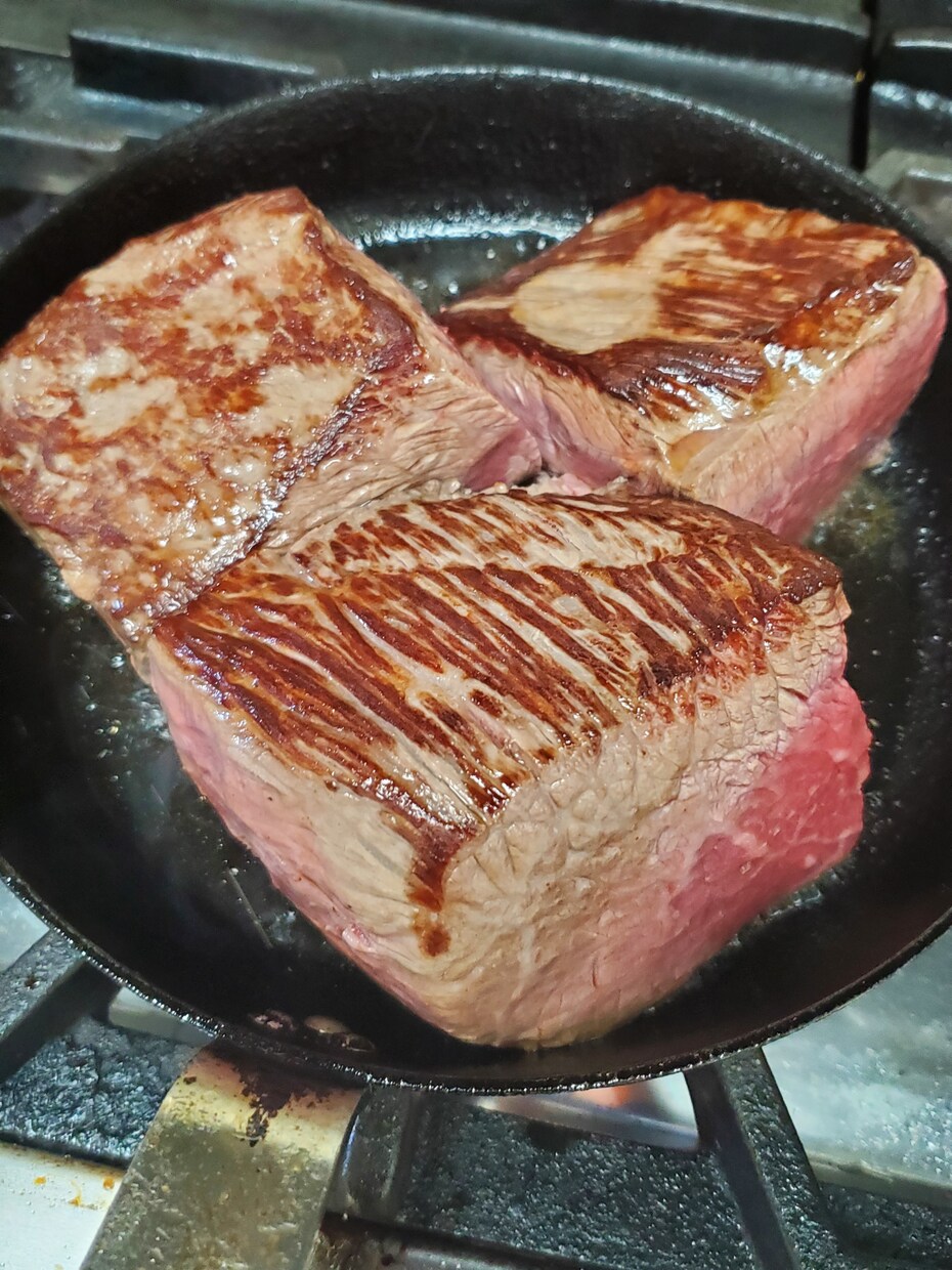 低温調理でローストビーフの作り方教えます 誰でも簡単！ ほったらかし料理！ イメージ1