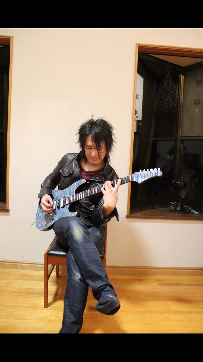 あなたの楽曲にギター、ベース入れを行います 曲を作って、やっぱり綺麗な生の楽器の音が欲しい…という方へ イメージ2