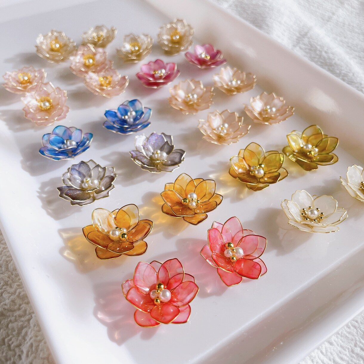 推しのカラーでフラワーアクセサリーをお作りします 【推し活】を更に楽しく♡推しとお揃いを身につけてみませんか？ イメージ2