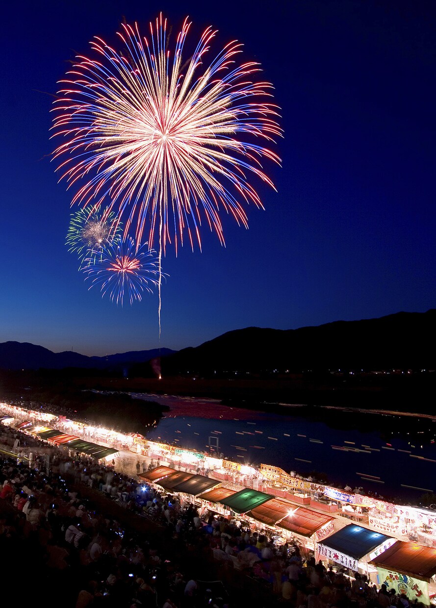 花火大会の写真を作ります 花火大会の写真をお探しのあなたへ!! イメージ7