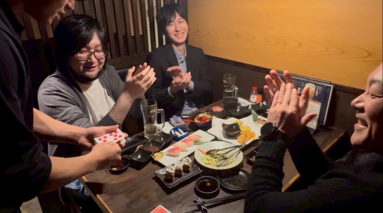 数十名様～　プロマジシャンが盛り上げます 企業の懇親会や立食パーティーなど、賑やかなイベントの場で イメージ2