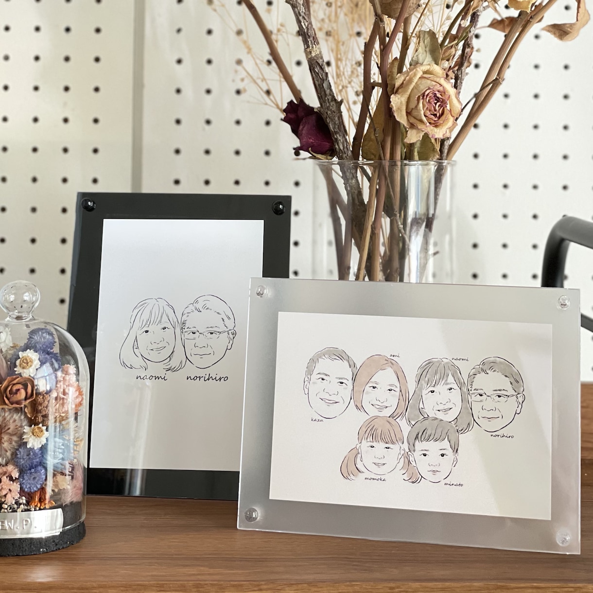 プレゼントや記念に…オシャレな似顔絵描きます オシャレでシンプルな画風でお部屋のインテリアにも！ イメージ3