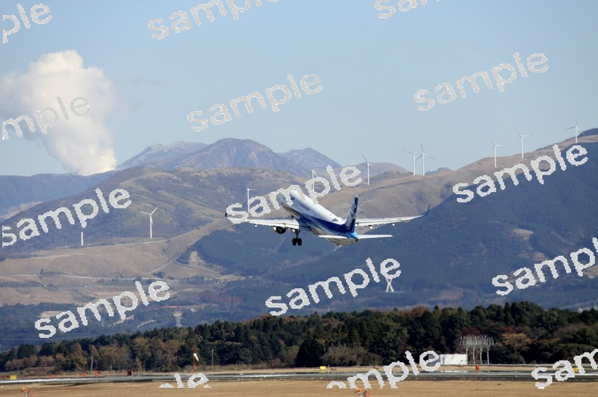 飛行機を撮影します 1年間に数千枚の撮影を行っております。 イメージ5