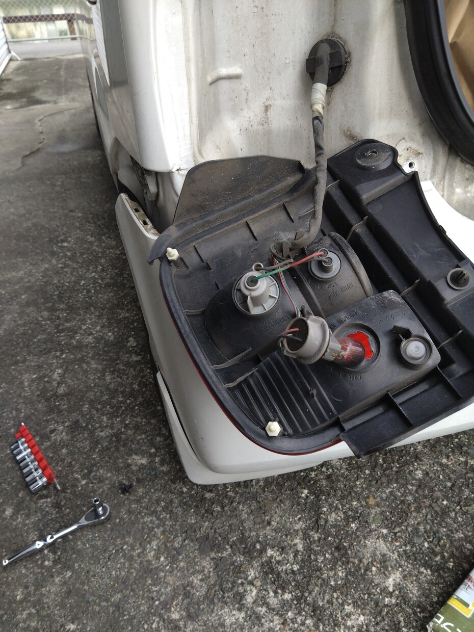 元整備士が車の簡単なメンテナンス教えます 新人教育担当(5年目)が丁寧に分かりやすく説明します。 イメージ4