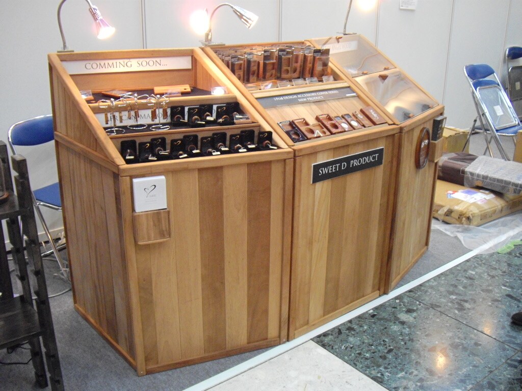 簡易什器から大型什器まで寸法に合わせて製作します ピッタリ寸法のオリジナル什器が欲しくないですか？ イメージ8