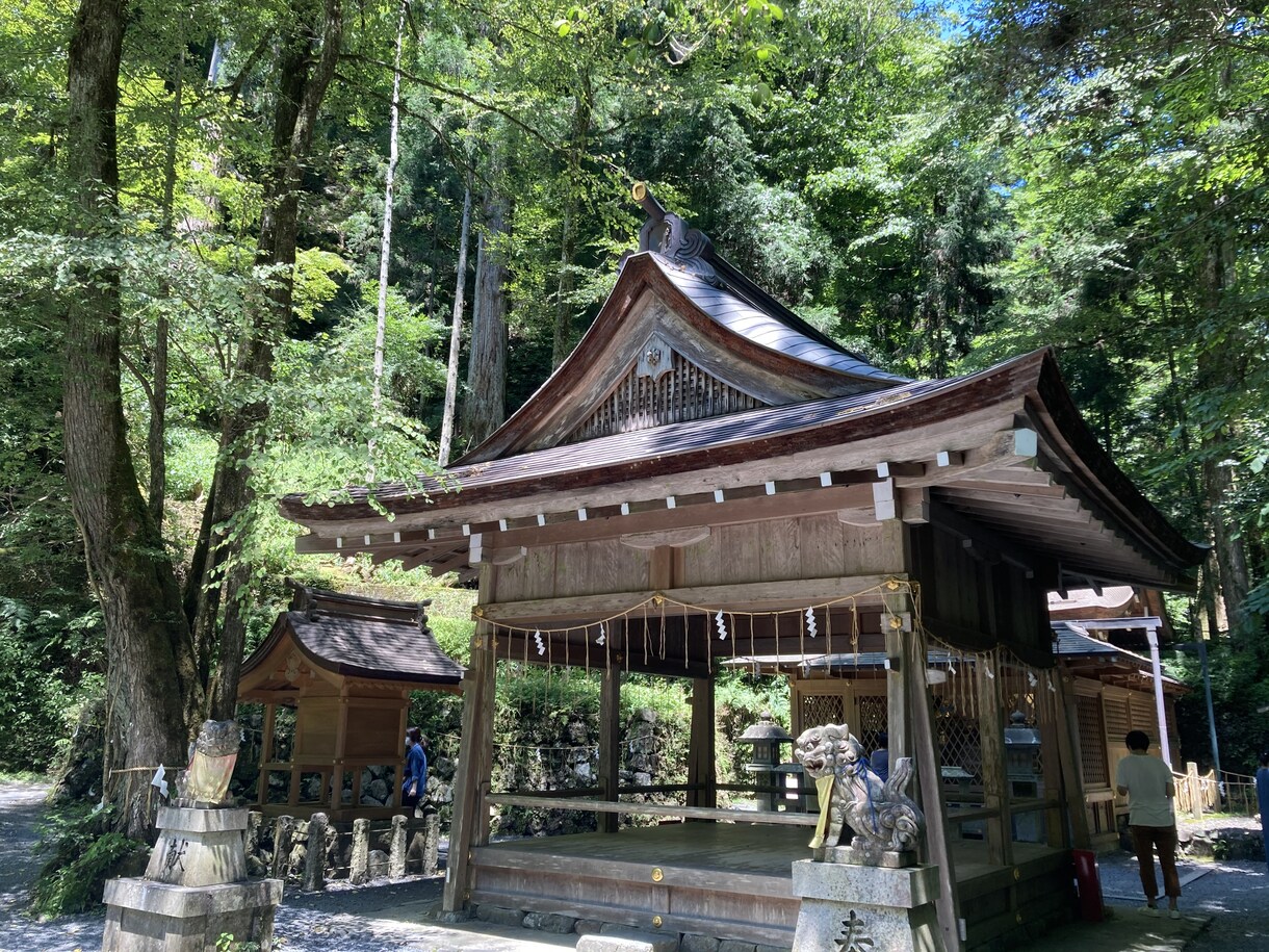 恋愛、仕事、人間関係、お悩みに寄り添って占います 選択が求められる時代に生きる皆さまに寄り添います イメージ2