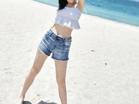 AIによる着せ替えシュミレーションを行います どんな服装でも写真ひとつでチェンジできちゃいます! イメージ1