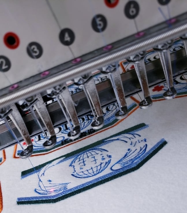 オリジナル、オーダーワッペンを刺繍で作成します 特別な一品を。絵柄や図案、画像を刺繍ワッペンでお作りします。 イメージ10